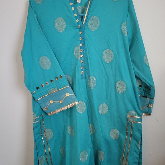 Pakistani shalwar kameez - Picture 2 of 4